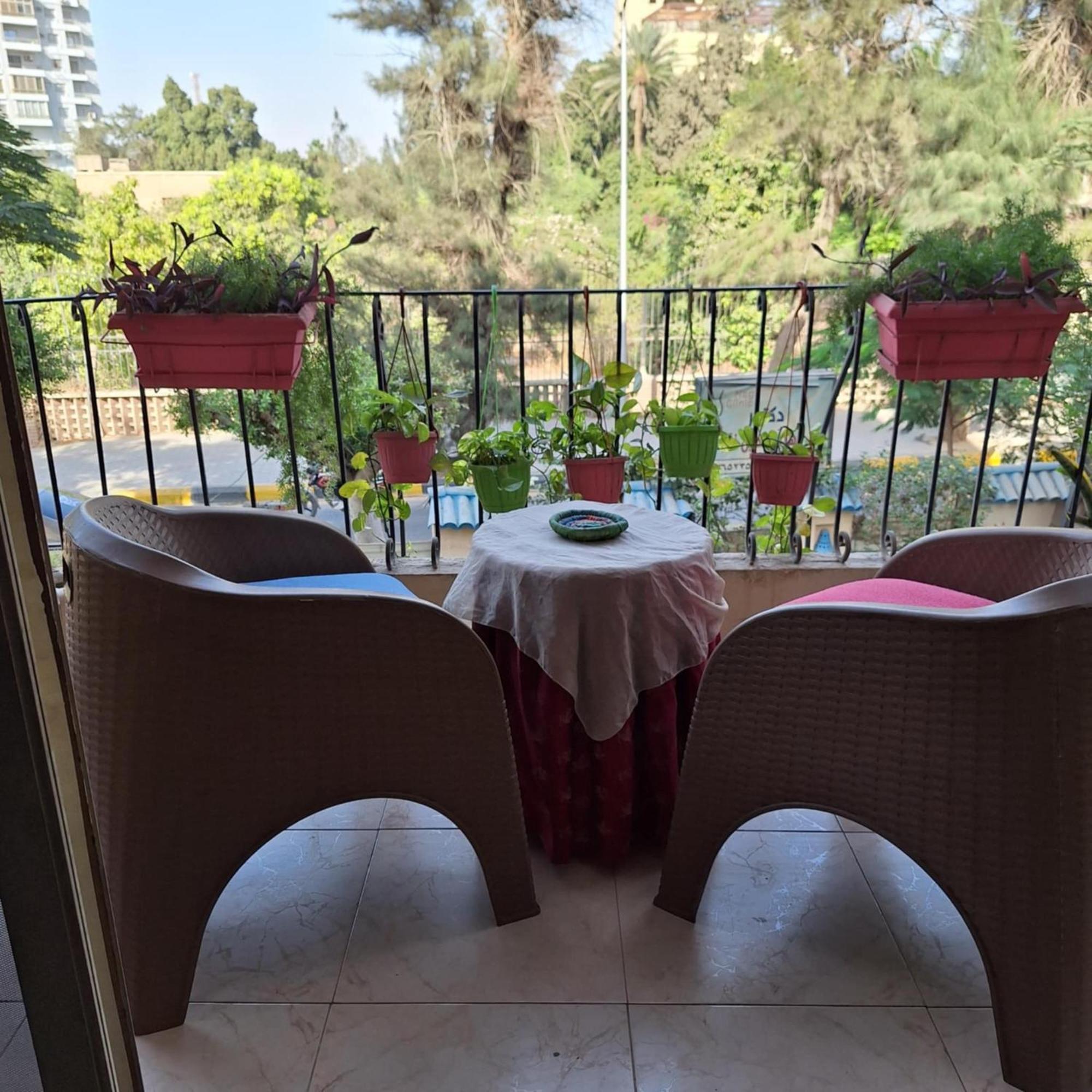 Apartment 10 شارع حدائق الاهرام القديمة أمام المتحف المصرى الكبير طريق مصر اسكندرية الصحراوى *